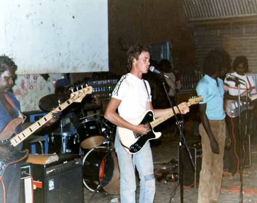 Warumpi Band 1982 in Papunya